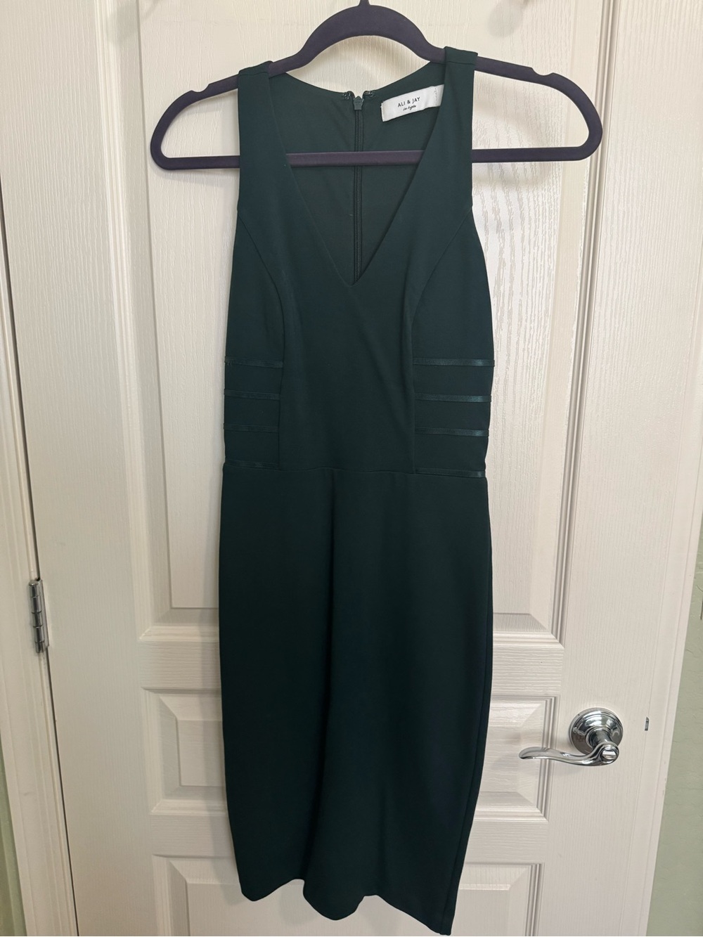 ALI & JAY Dark Green V-Neck Midi Sheath Dress